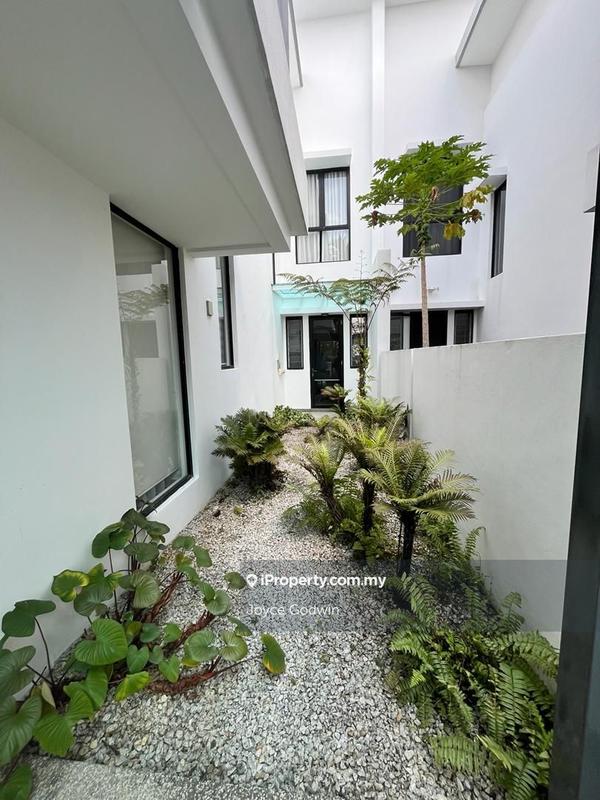 Rumah Berkembar untuk Dijual di Jade Hills, Kajang oleh Joyce Godwin - iProperty.com.my