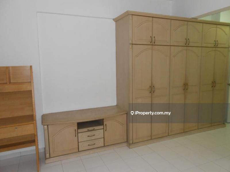 Condominium for Sale in Maxwell Towers by Chen Kah Seng - iProperty.com.my