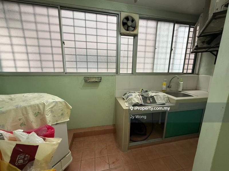 Condominium for Sale in La Vista Condominiums by Jy Wong - iProperty.com.my