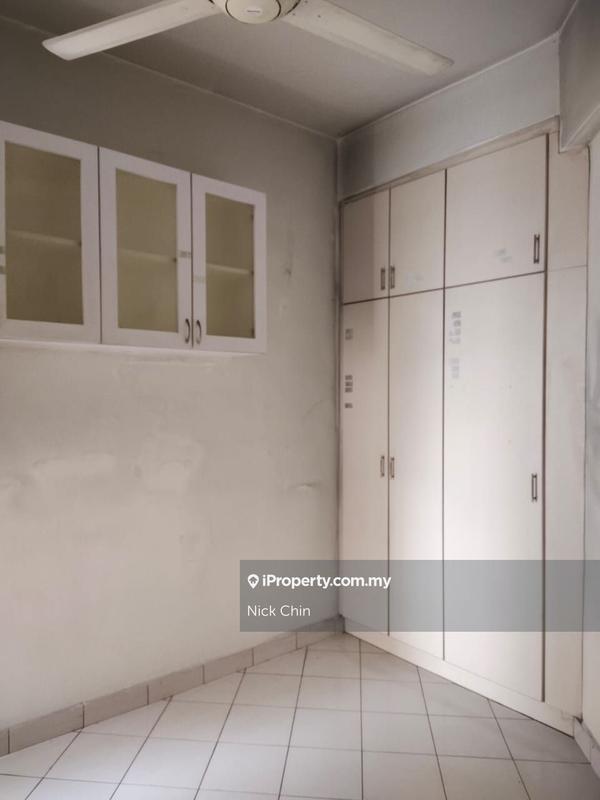 Condominium for Sale in La Vista Condominiums by Nick Chin - iProperty.com.my
