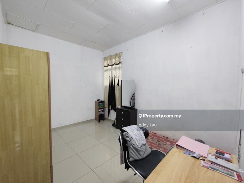 Semi-Detached House for Sale in Taman Yayasan, Segamat by Addy Lau - iProperty.com.my