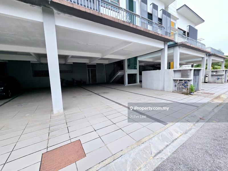 Rumah Berangkai 1.5 Tingkat untuk Dijual di Taman Bukit Serdang, Seri Kembangan oleh John Lee - iProperty.com.my