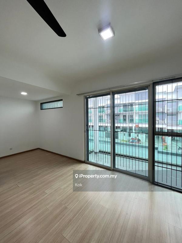 Rumah Berangkai 3 Tingkat untuk Disewa di Taman Denai Puchong, Puchong oleh Kok - iProperty.com.my