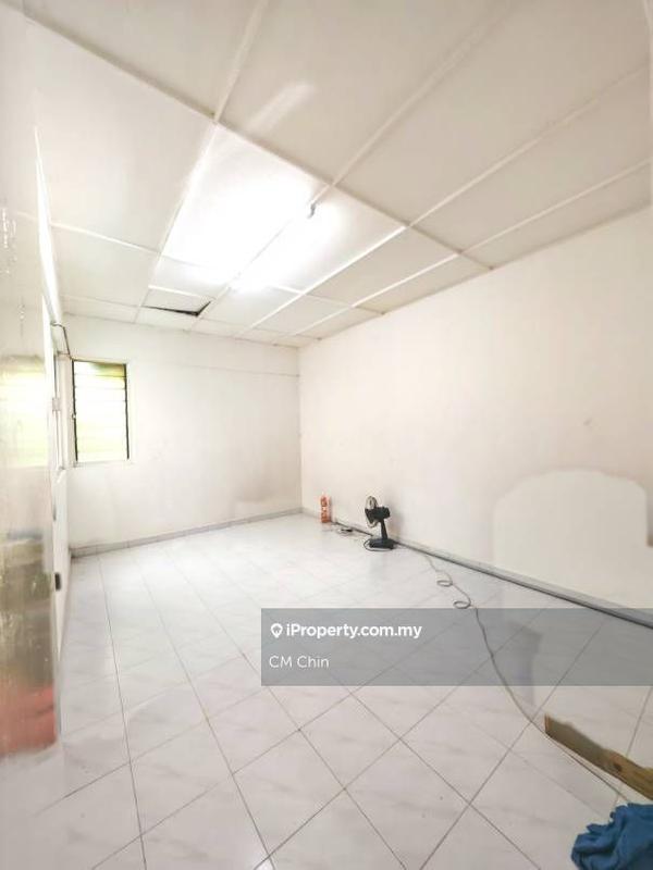 Flat for Sale in Desa Petaling Flat by CM Chin - iProperty.com.my