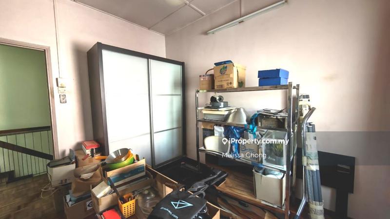 Rumah Teres untuk Dijual di Taman Serdang Raya, Seri Kembangan oleh Melissa Chong - iProperty.com.my