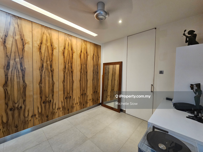 Rumah Berkembar untuk Dijual di Batu 9, Cheras oleh Michelle Siow - iProperty.com.my