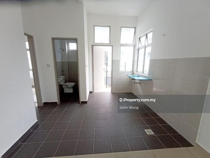 Rumah Berangkai 1 Tingkat untuk Dijual di Kampong L.B. Johnson, Bandar Enstek oleh John Wong - iProperty.com.my