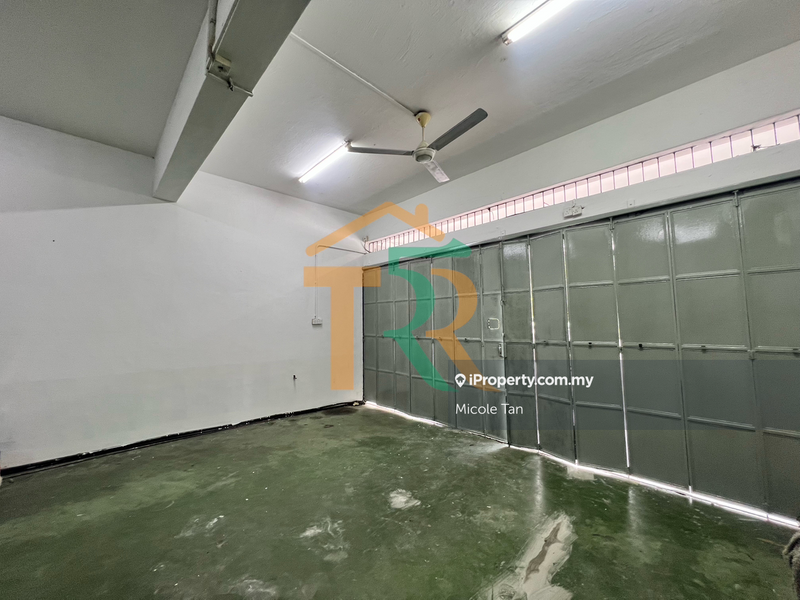 Shop for Rent in Bandar Muar, Muar by Micole Tan - iProperty.com.my