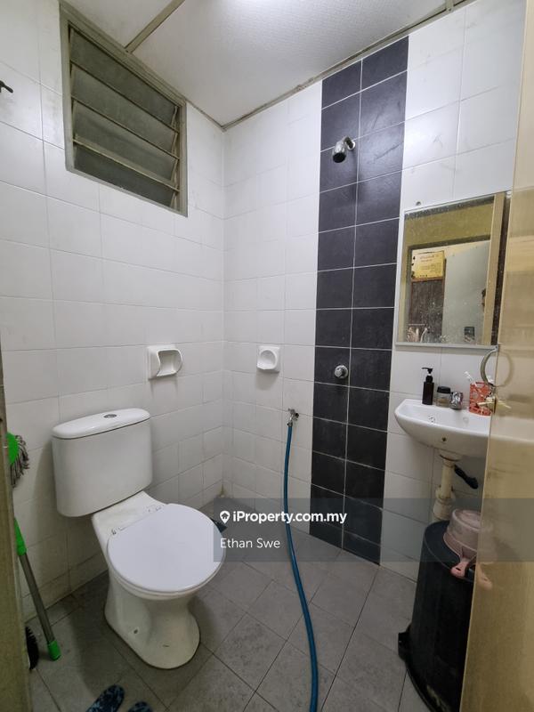 Apartment for Sale in Seri Atria Apartment by Ethan Swe - iProperty.com.my