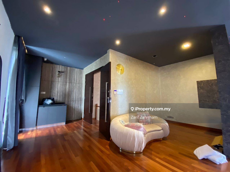 Bungalow House for Sale in Country Heights, Kajang by Zarif Zahisham - iProperty.com.my