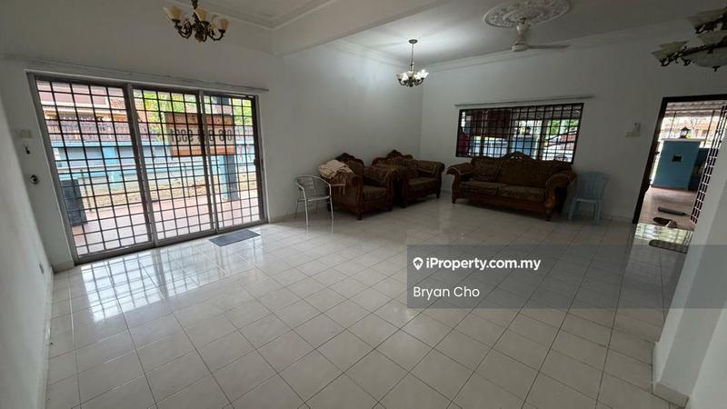 Rumah Berangkai 2 Tingkat untuk Dijual di Taman Prima Saujana, Kajang oleh Bryan Cho - Living Room - iProperty.com.my