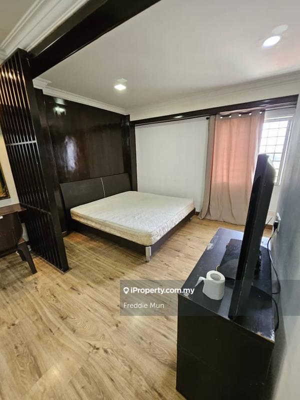 For Sale - Vista Prima