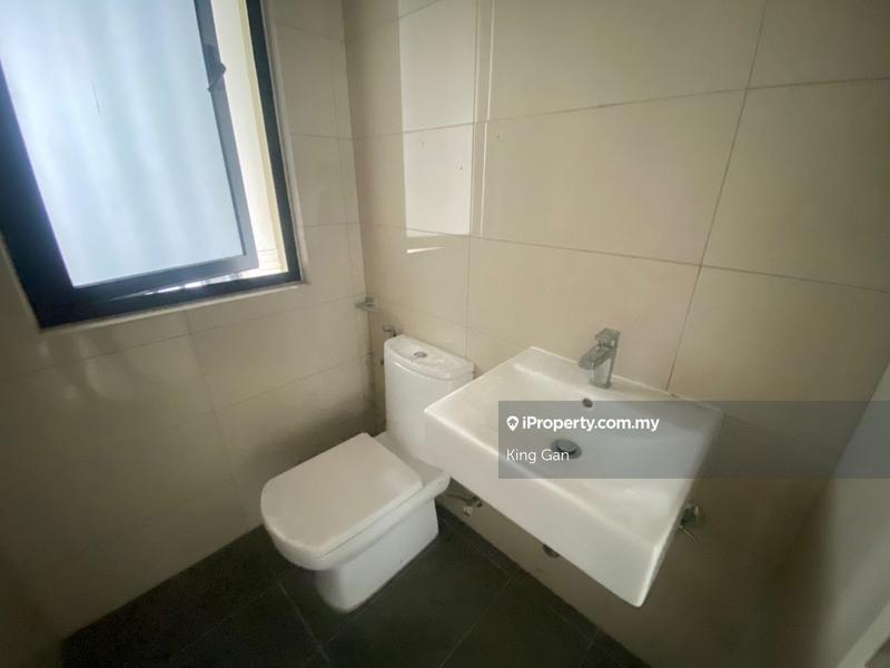 Rumah Bandar untuk Dijual di Affiniti Residences, Taman Bukit Serdang, Seri Kembangan oleh King Gan - iProperty.com.my