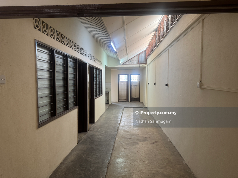 For Rent - Double Storey Shop at Jalan Matang 2, Tmn City KL