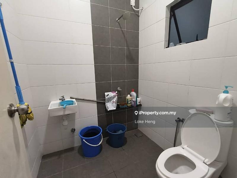 Rumah Teres untuk Dijual di Setia Utama, Setia Alam oleh Loke Heng - iProperty.com.my