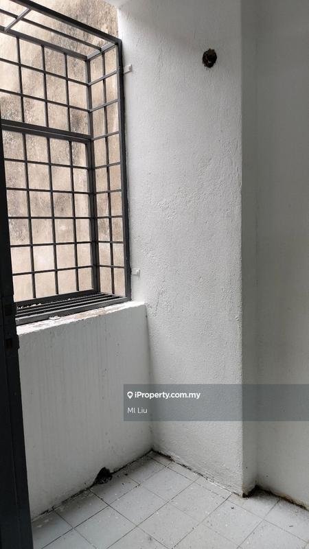 Flat for Sale in Taman Sri Kuching by Ml Liu - iProperty.com.my
