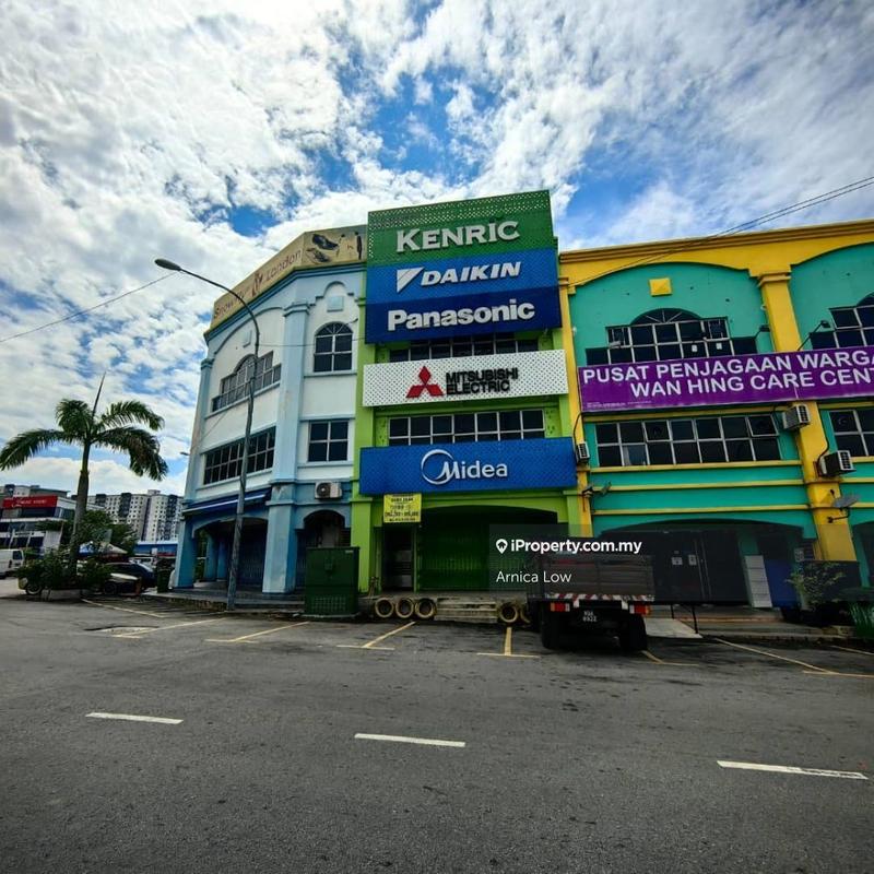 Kedai untuk Dijual di tf3dq, Seri Kembangan oleh Arnica Low - iProperty.com.my