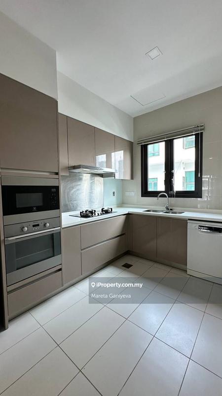 Kondominium untuk Dijual di Sastra U-Thant oleh Mareta Ganiyeva - iProperty.com.my