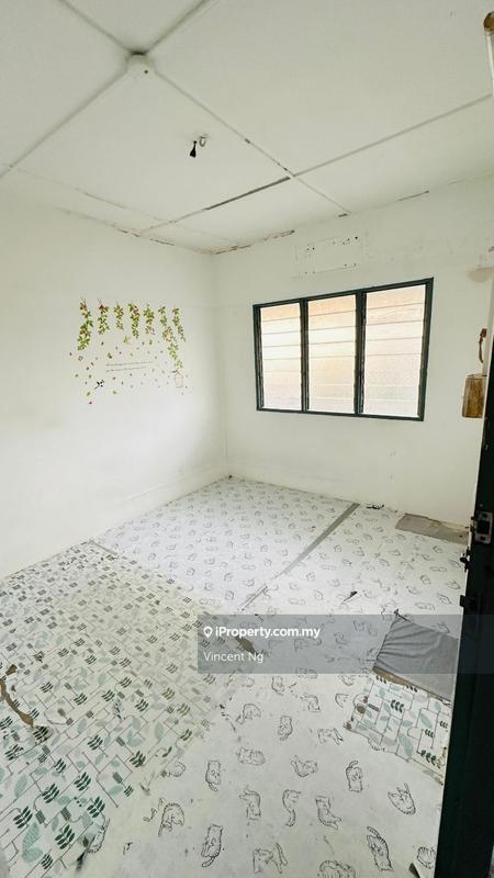 Rumah Pangsa untuk Dijual di Taman Taming Jaya oleh Vincent Ng - iProperty.com.my