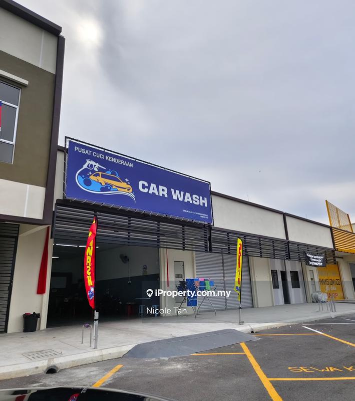 For Rent - 22 x 70 Single Storey Shop