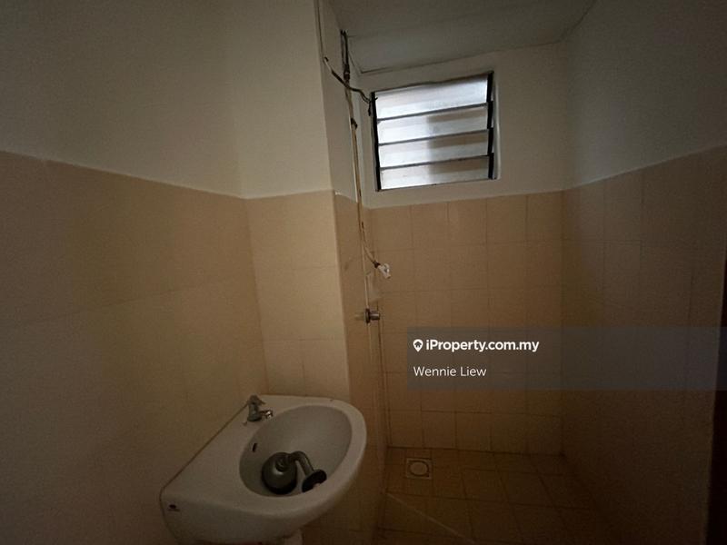 Apartment for Sale in Bayu Puteri by Wennie Liew - iProperty.com.my