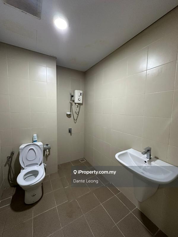 Kediaman Servis untuk Dijual di i-SOHO @ i-City oleh Dante Leong - iProperty.com.my