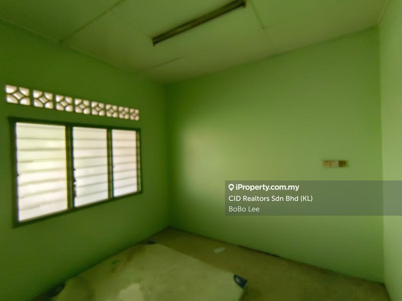 Rumah Berangkai 1 Tingkat untuk Dijual di Taman Overseas Union (Taman Oug), Jalan Klang Lama (Old Klang Road) oleh BoBo Lee - iProperty.com.my