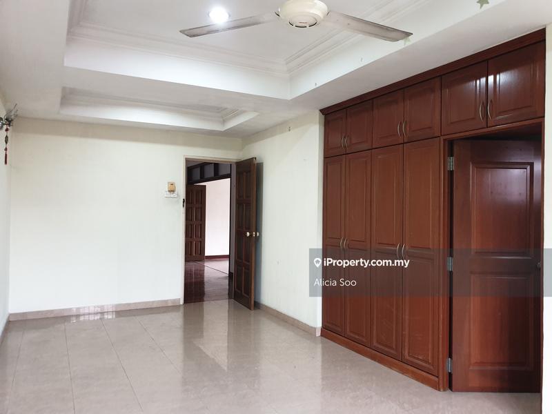 Rumah Teres 2-Tingkat untuk Dijual di Bukit Rahman Putra, Sungai Buloh oleh Alicia Soo - iProperty.com.my