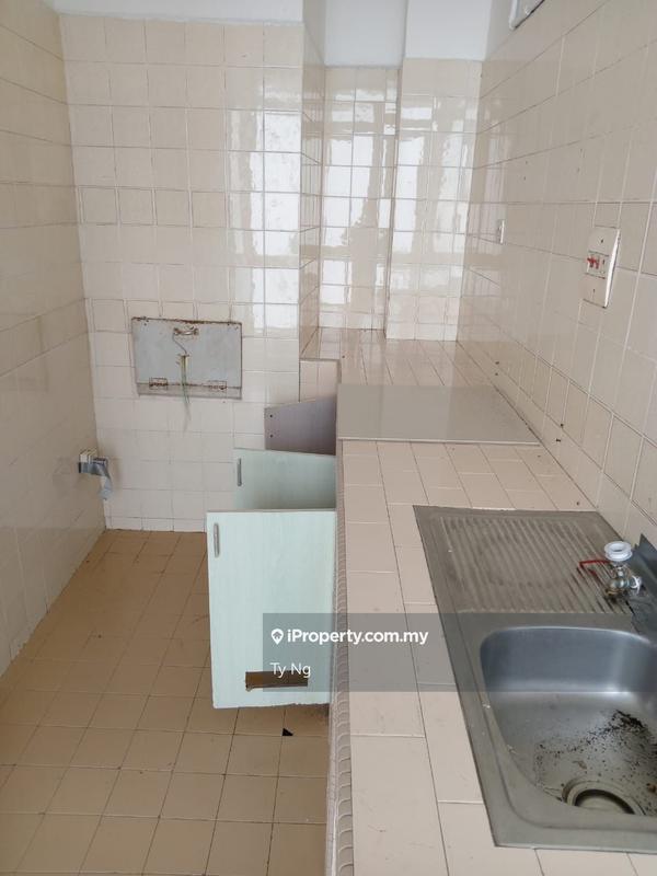 For Rent - Ria Apartment