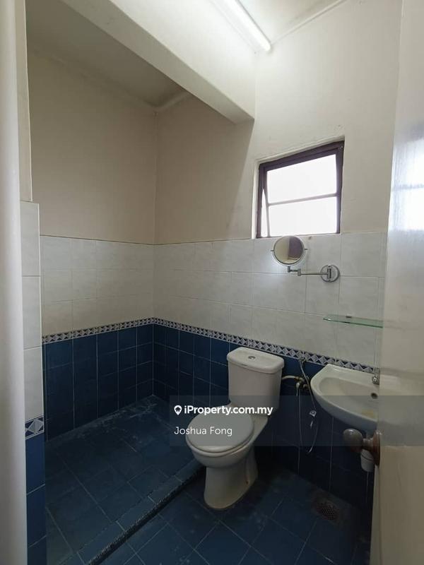 For Sale - Villa OUG