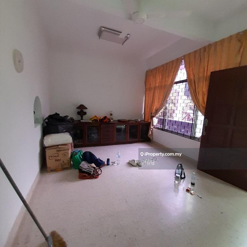 Bungalow House for Sale in Taman Bukit Seputeh, Seputeh by Li Fong - iProperty.com.my