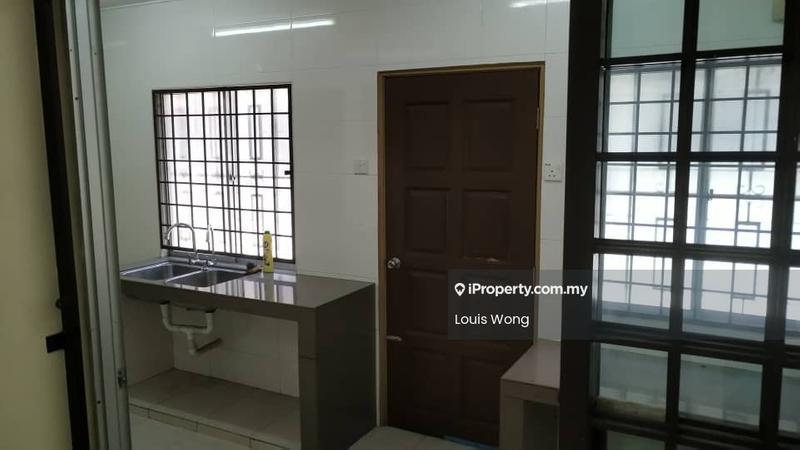 Rumah Teres 2-Tingkat untuk Dijual di Cheras, Kuala Lumpur oleh Louis Wong - Kitchen - iProperty.com.my
