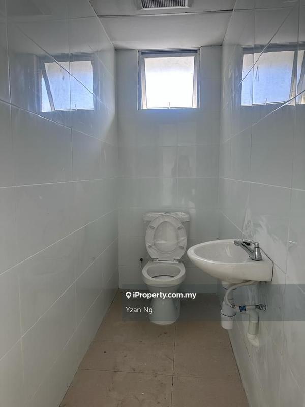 Terrace Factory for Rent in Taman Petaling Utama, Petaling Jaya by Yzan Ng - iProperty.com.my