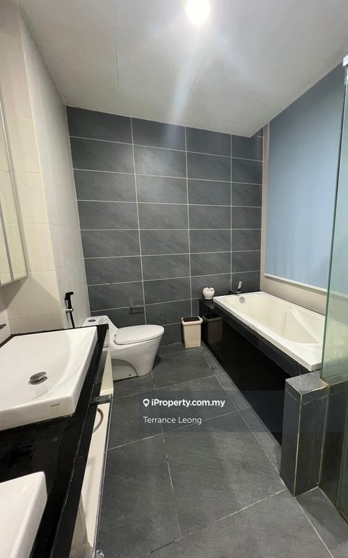 Rumah Teres 3-Tingkat untuk Dijual di Serdang, Seri Kembangan oleh Terrance Leong - iProperty.com.my