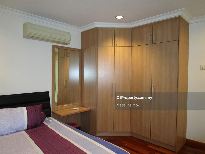 Condominium for Rent in Bangsar Puteri by Madeline Mok - 2nd Bedroom Built-in Closset and Dresser - iProperty.com.my