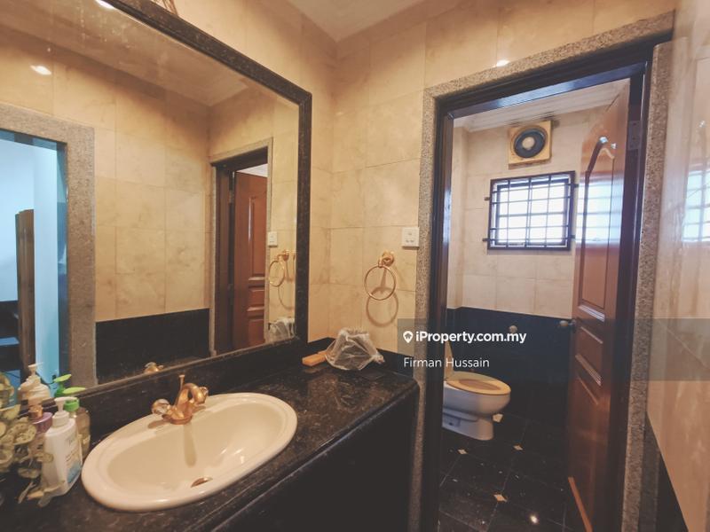 Bungalow House for Sale in Seksyen 7, Shah Alam by Firman Hussain - iProperty.com.my