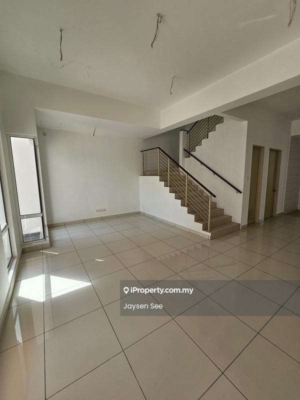 3-storey Terraced House for Sale in Taman Subang Mas, Subang Jaya by Jaysen See - Living Room - iProperty.com.my