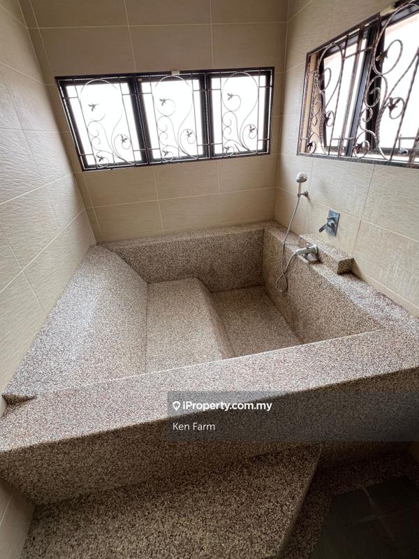 Rumah Berangkai 3 Tingkat untuk Dijual di The Peak cheras, Taman bukit prima, Cheras oleh Ken Farm - iProperty.com.my