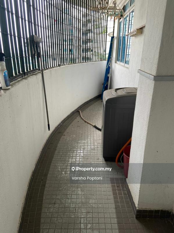Kondominium untuk Disewa di Villa Scott oleh Varsha Poptani - Balcony - iProperty.com.my