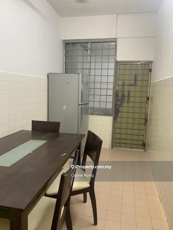 Rumah Bandar untuk Dijual di Taman Bukit Teratai, Ampang oleh Celine Kong - iProperty.com.my