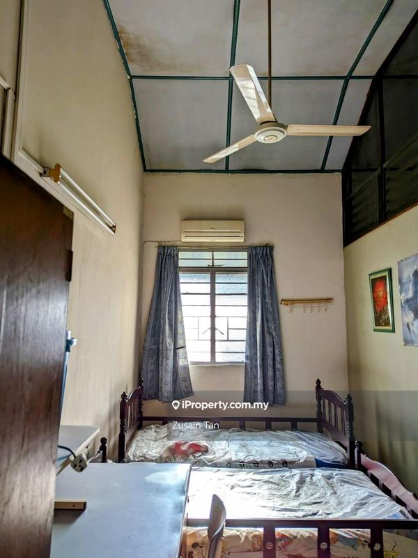 Shop-Office for Sale in 2 Storey Heritage House Near Times Square, George Town by Zusain Tan - iProperty.com.my