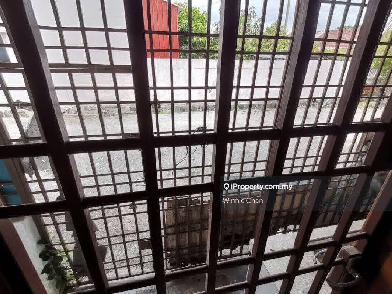 Shop for Sale in Taman Rasi Jaya, Menglembu by Winnie Chan - iProperty.com.my