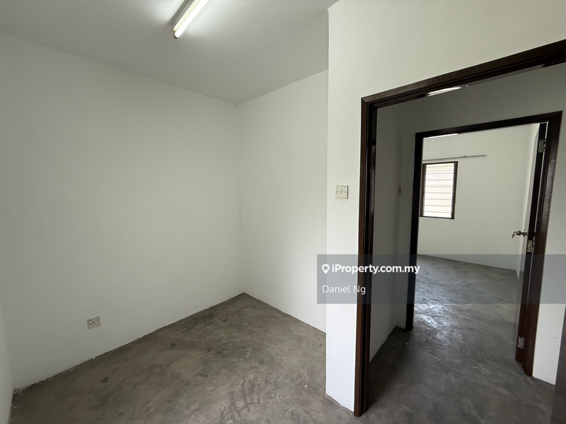 Apartment for Sale in Putra Permai Block B by Daniel Ng - iProperty.com.my