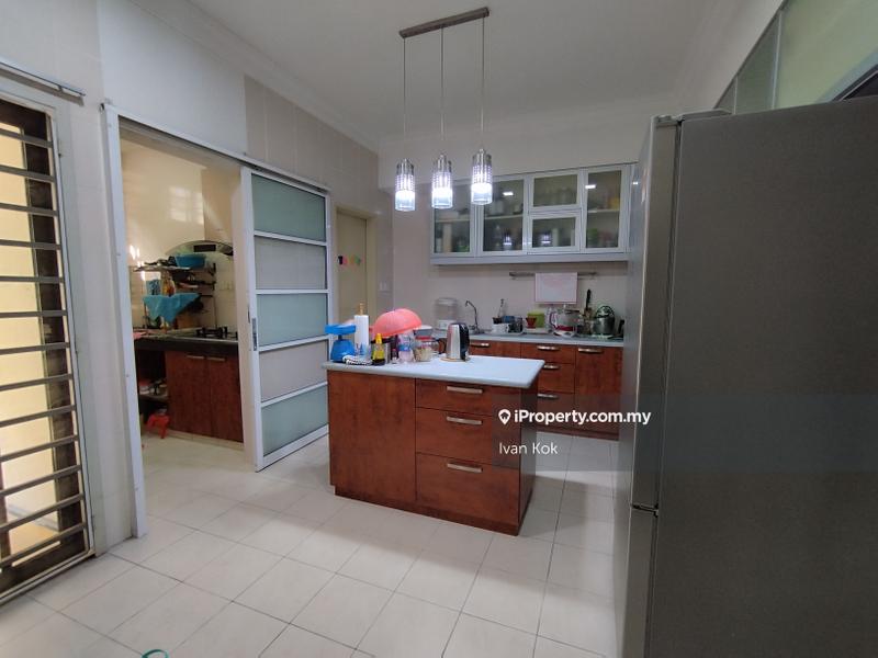 Rumah Berangkai 2 Tingkat untuk Dijual di Bukit Jelutong, Shah Alam oleh Ivan Kok - iProperty.com.my