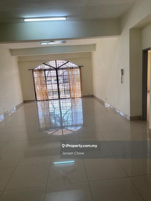 For Rent - Flora Green