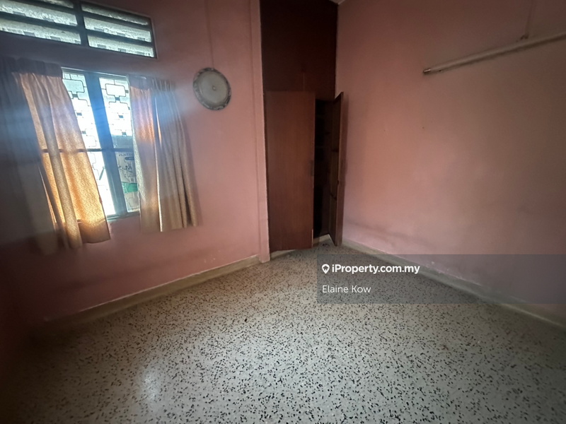 Bungalow House for Sale in Taman Kanagapuram, Petaling Jaya by Elaine Kow - iProperty.com.my