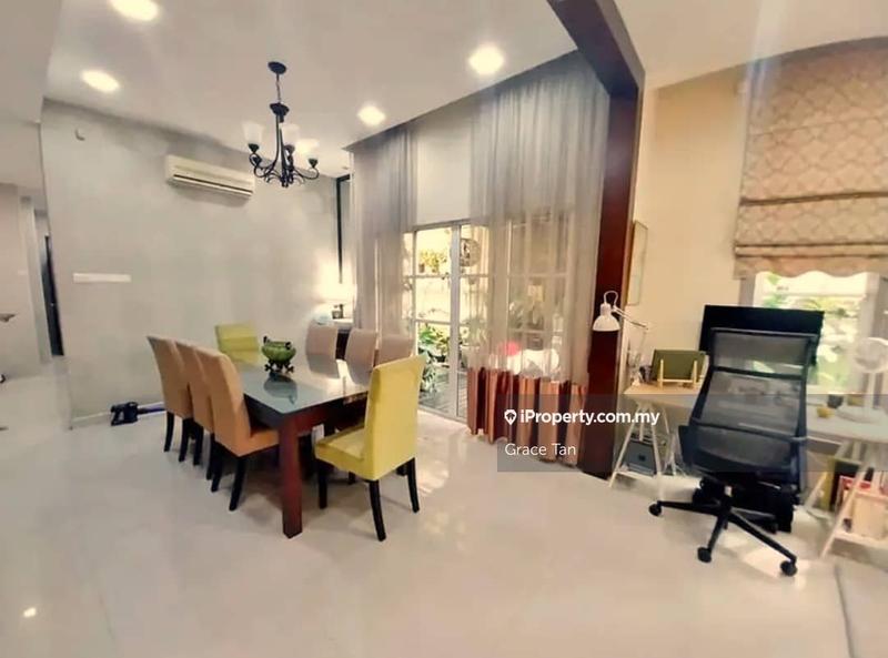 Bungalow House untuk Dijual di Bandar Putra Permai, Seri Kembangan oleh Grace Tan - iProperty.com.my