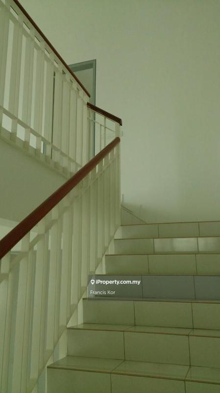Rumah Berangkai 2 Tingkat untuk Dijual di Bandar Rimbayu, Telok Panglima Garang oleh Francis Kor - iProperty.com.my