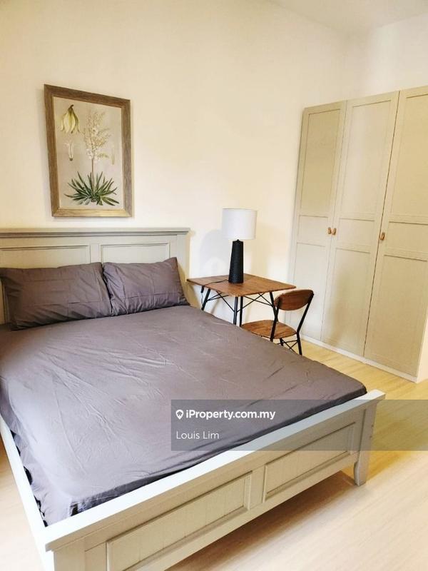 For Rent - Trinity Pentamont