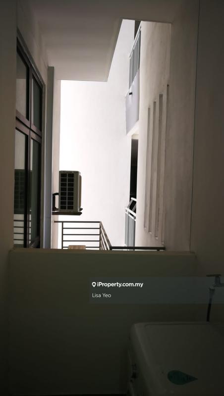 Kediaman Servis untuk Dijual di D'Summit Residences oleh Lisa Yeo - iProperty.com.my